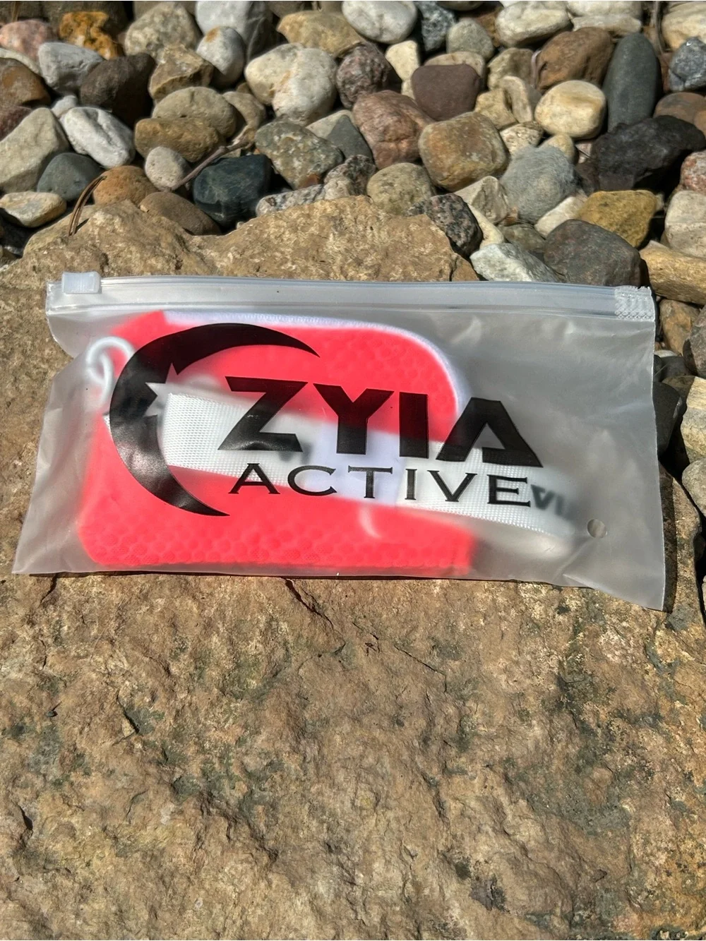 ZYIA Active Padded Coral Lifestyle Lanyard Wallet New with tag and bag!